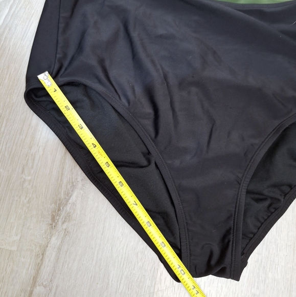 Kona Sol Womens One Piece Full Coverage Swimwear Swimsuit Colorblock Size Large - Picture 14 of 16